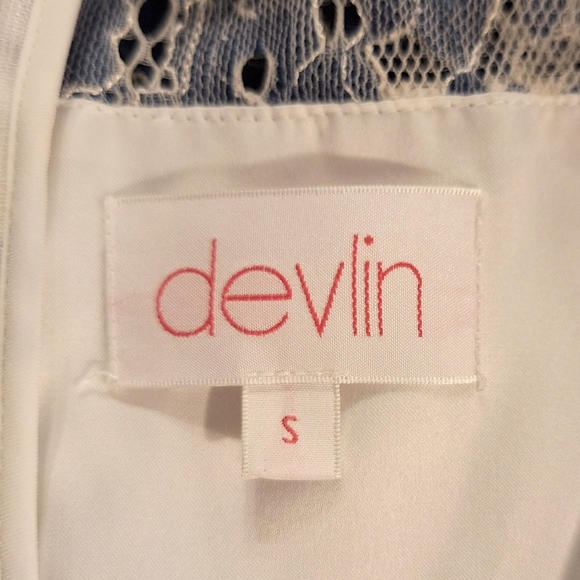 Devlin Embroidery Lace Peplum Top Small NWOT *P - Picture 6 of 6